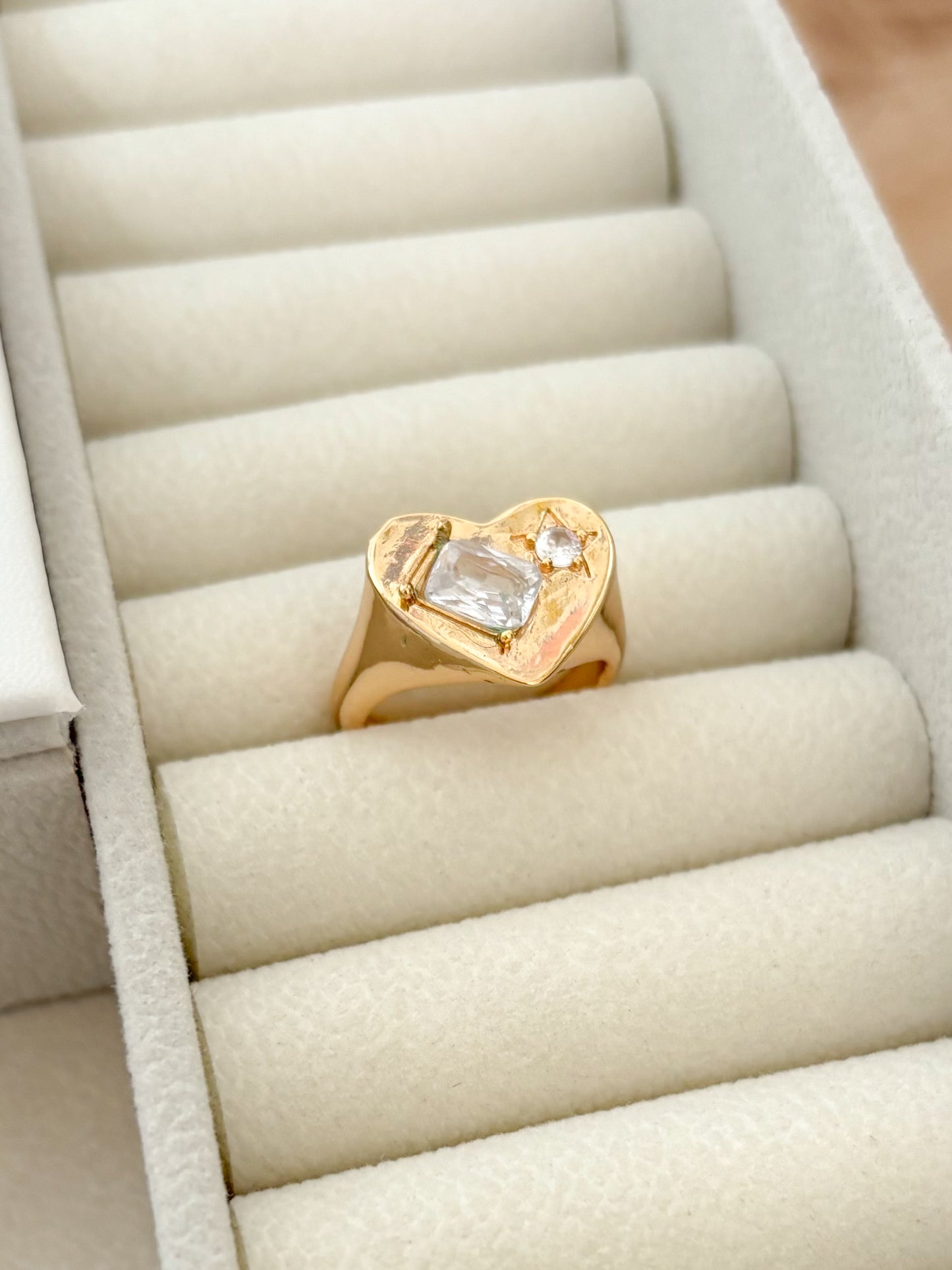 Anillo Corazón Piedras, Anillo Dorado, Acero Inoxidable