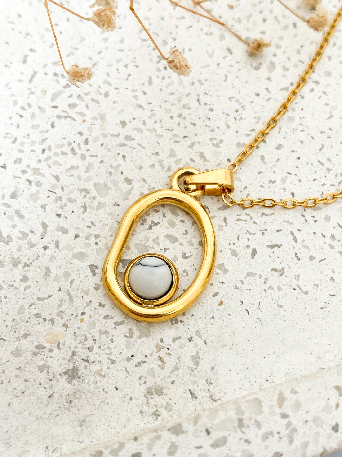 Cadena Abstracta, Piedra de Color, Acero Inoxidable