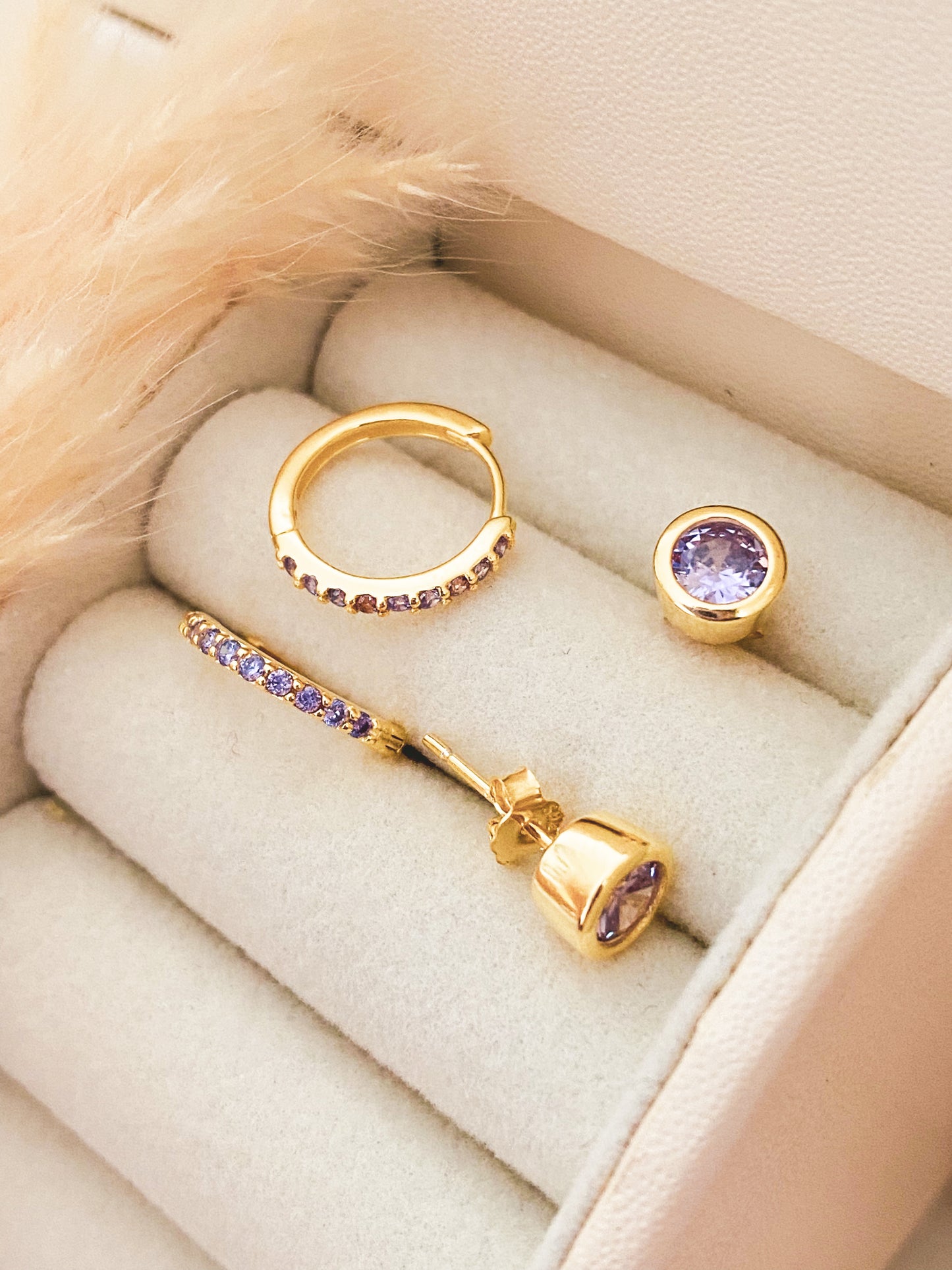 Dúo de Argollas y Aretes Pequeños con Zirconias de Colores, Acero Inoxidable