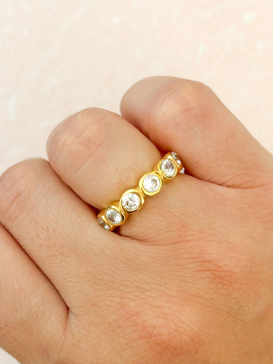 Anillo Piedras Blancas, Anillo Zirconias redondas Color Blanco, Acero Inoxidable