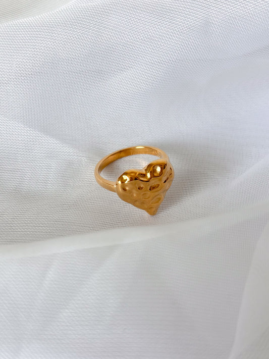 Anillo Corazón, Corazón Irregular con Textura, Acero Inoxidable