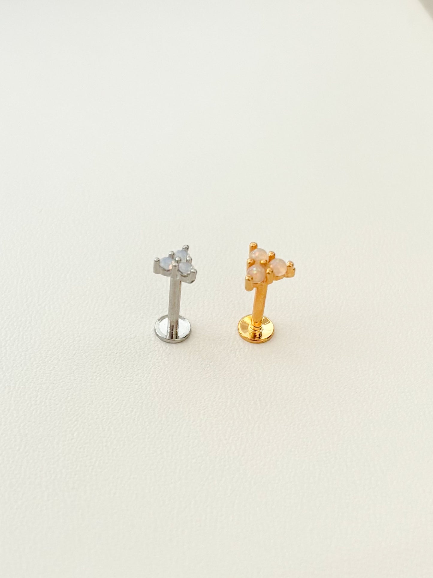 Piercing Ópalos, Tres Ópalos, Piercing con Tope Plano, Acero Quirúrgico