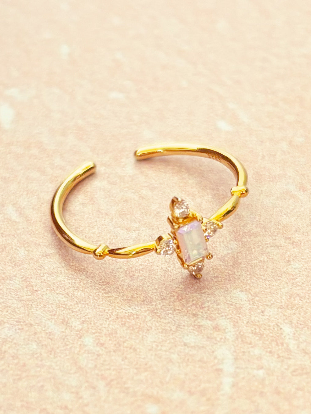 Anillo Minimalista Zirconía Rectangular, Plata 925