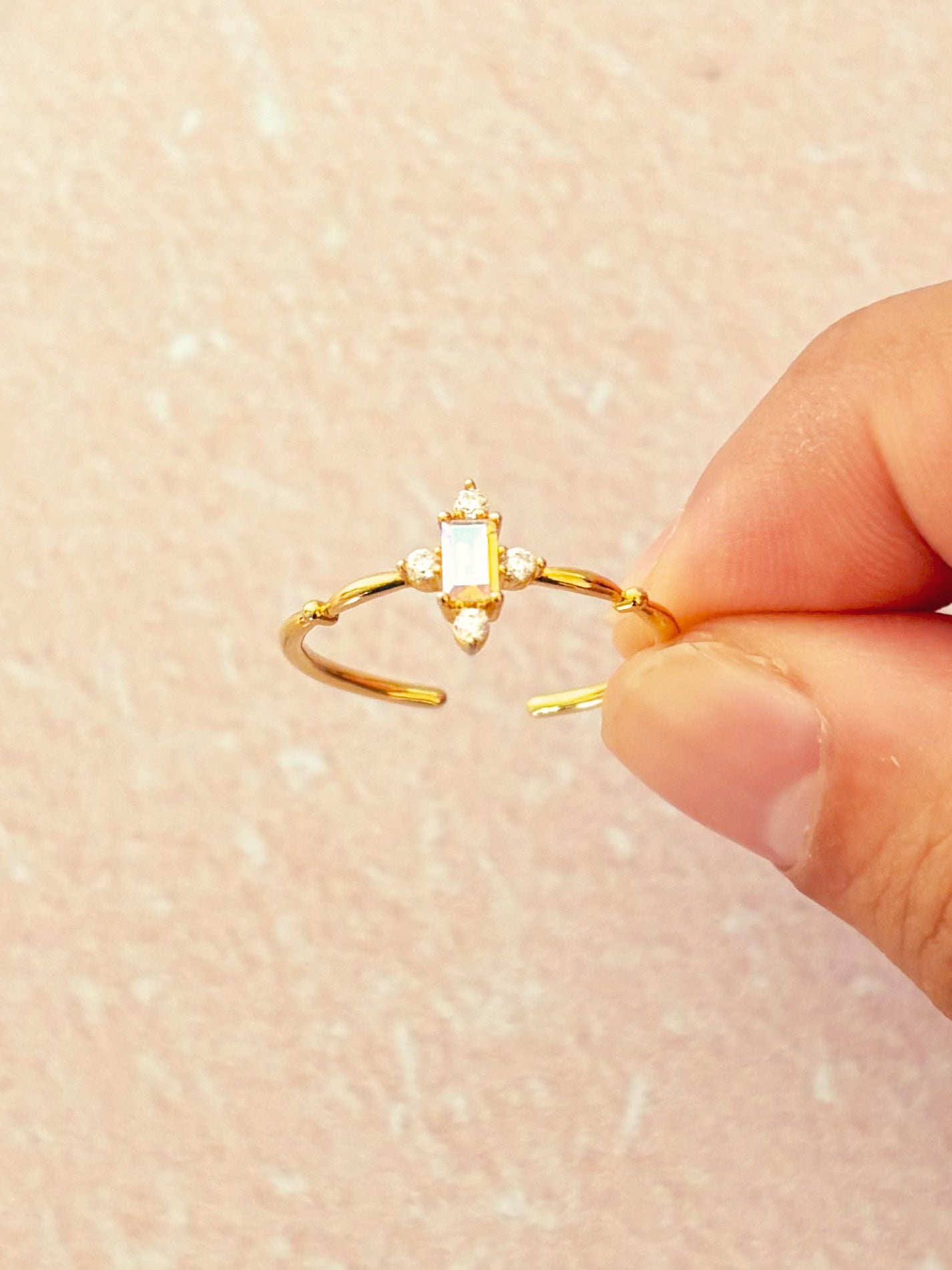 Anillo Minimalista Zirconía Rectangular, Plata 925