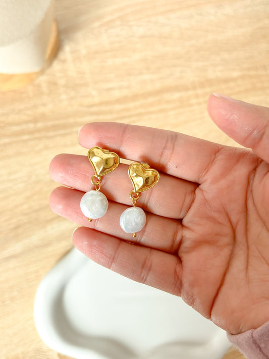 Aretes Perla con Corazón, Aretes Dorados